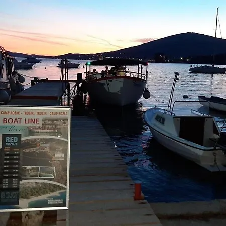 Mit Blick Auf Wasser Appartamento Traù