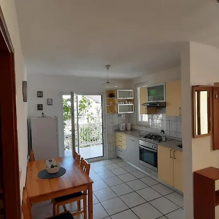 Appartamento Mit Blick Auf Wasser Traù